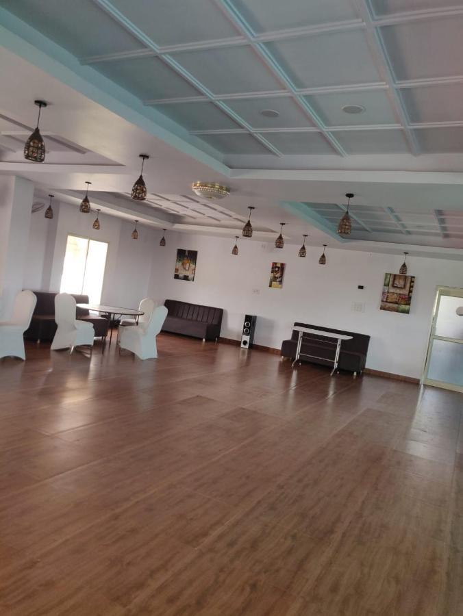 Hotel Virasat By Bookingcare Chhatarpur 外观 照片