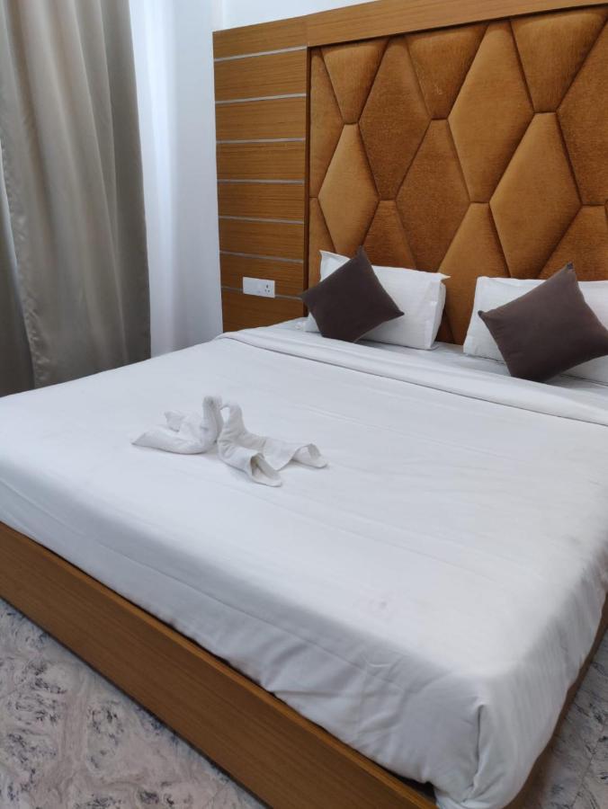 Hotel Virasat By Bookingcare Chhatarpur 外观 照片