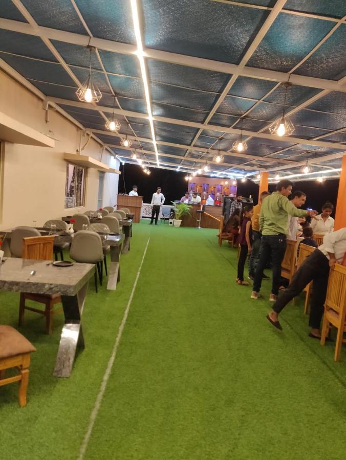 Hotel Virasat By Bookingcare Chhatarpur 外观 照片